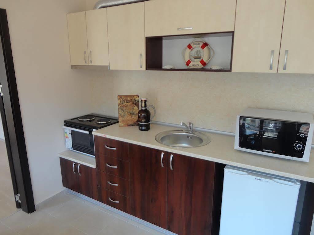 Holiday Apartments In Pomorie Eksteriør bilde