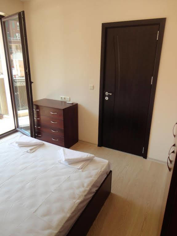 Holiday Apartments In Pomorie Eksteriør bilde