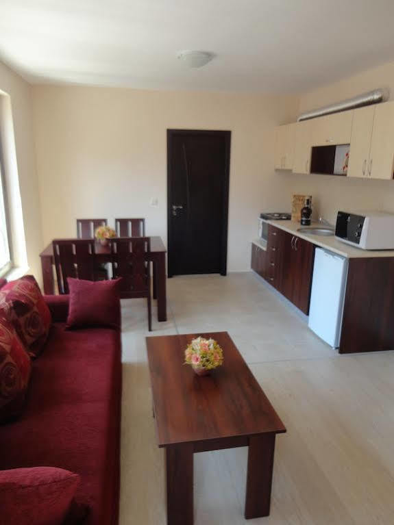 Holiday Apartments In Pomorie Eksteriør bilde